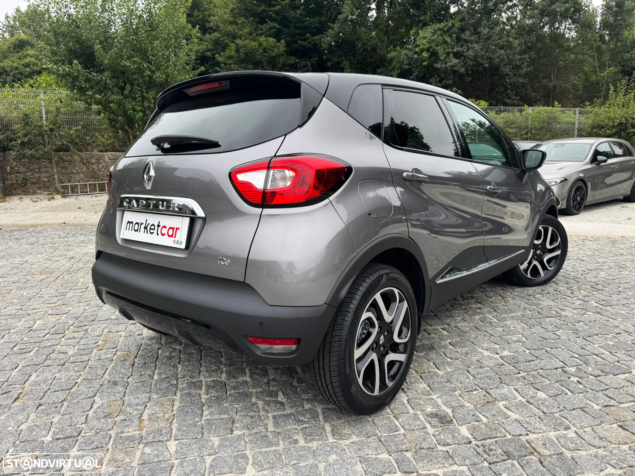 Renault Captur 0.9 TCE - 12