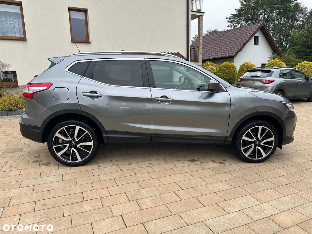 Nissan Qashqai 1.2 DIG-T TEKNA+ - 4