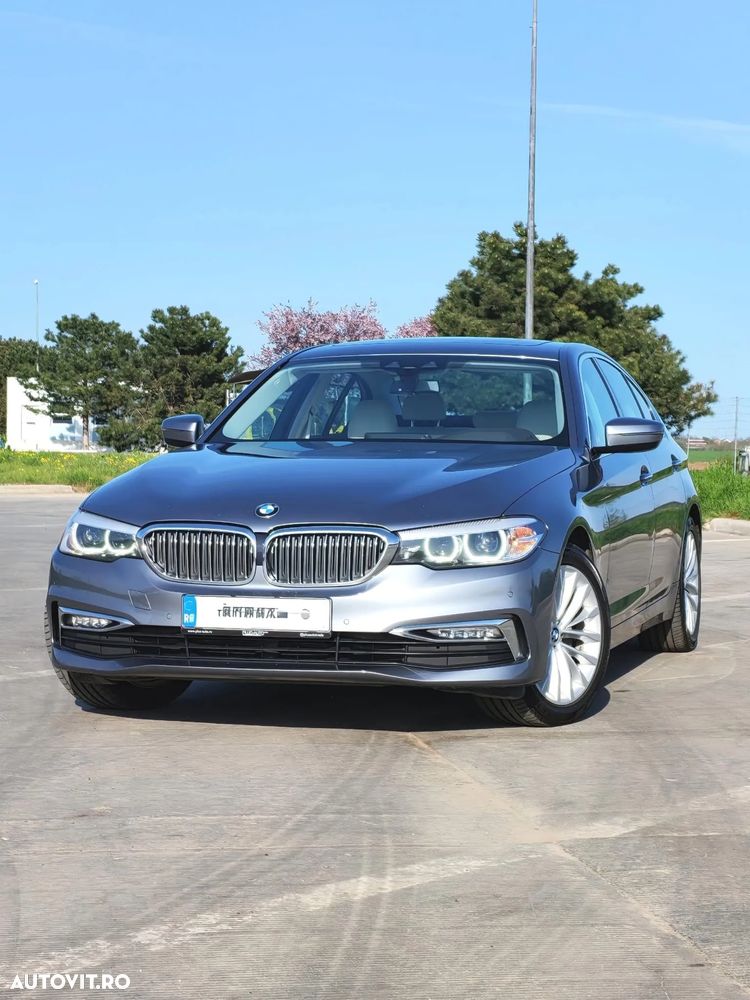 BMW Seria 5 520d Aut. Luxury Line - 2