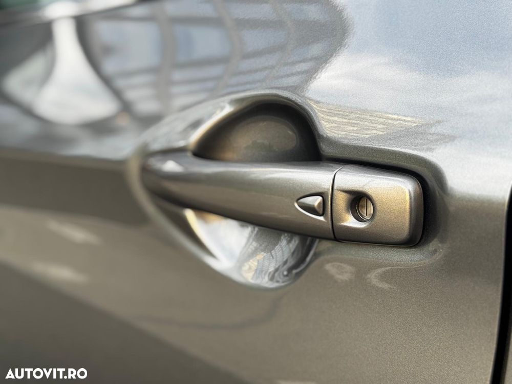 Nissan Qashqai 1.6 DCI Xtronic TEKNA+ - 18