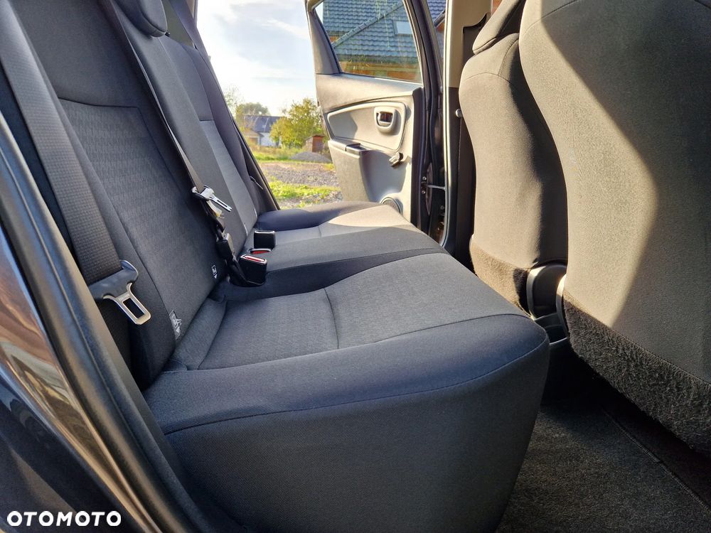 Toyota Yaris 1.5 Premium - 14