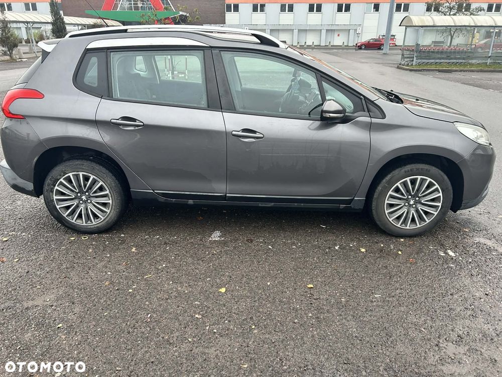 Peugeot 2008 1.6 VTi Allure - 5