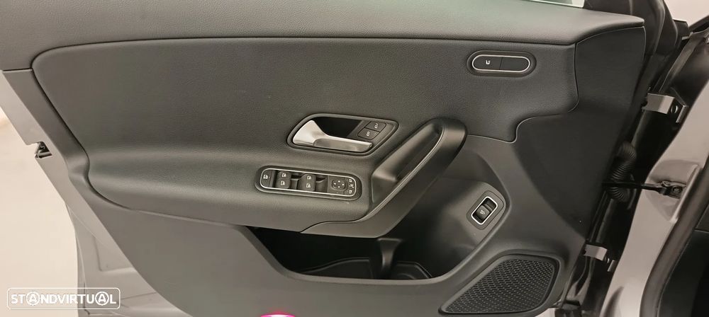 Mercedes-Benz CLA 180 - 26