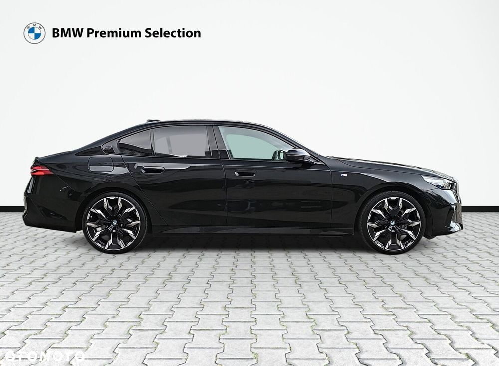 BMW Seria 5 520i mHEV M Sport - 32