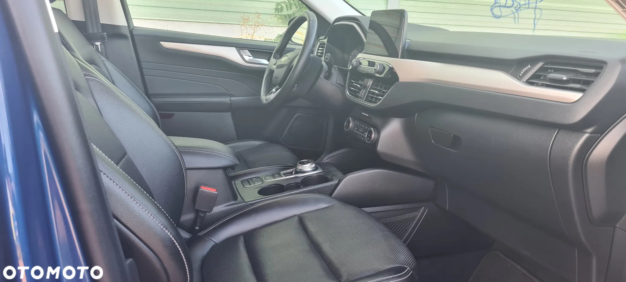Ford Kuga - 12