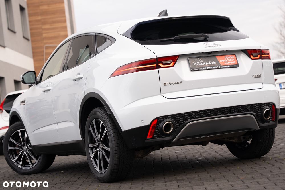 Jaguar E-Pace - 16