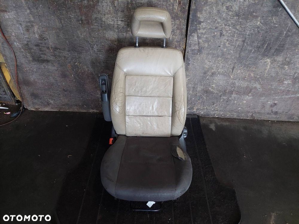 FOTEL LEWY PRZÓD OBROTOWY OBROTNICA FORD GALAXY MK1 LIFT SHARAN ALHAMBRA - 1