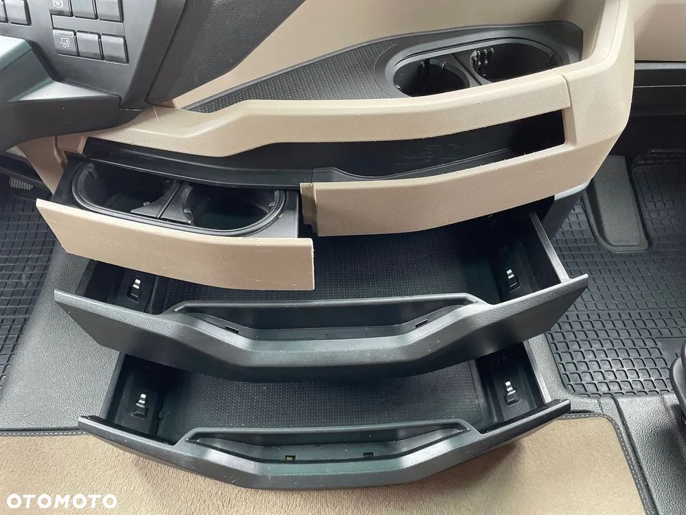 MAN TGX 18.470 4x2 BL SA - 16