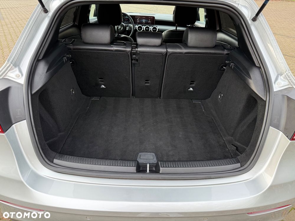 Mercedes-Benz Klasa A 180 d 7G-DCT - 37