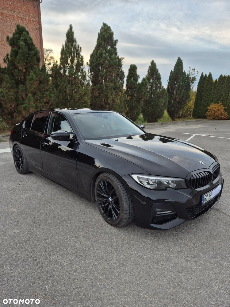 BMW Seria 3 318d M Sport - 1