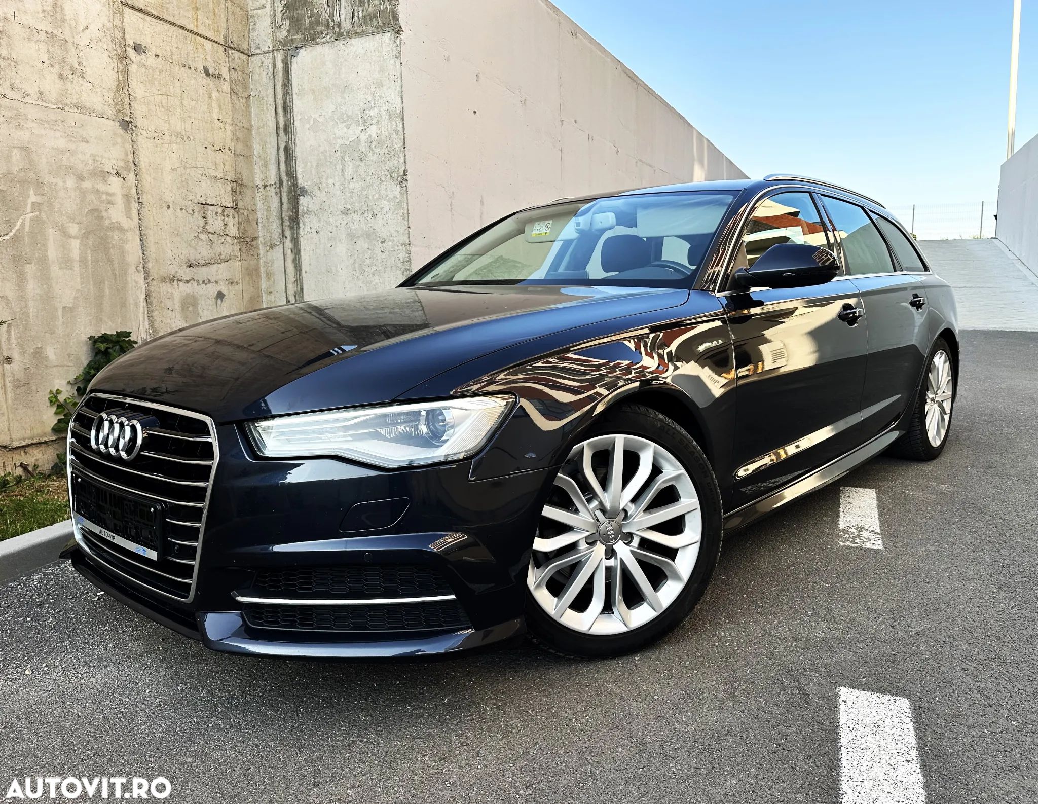 Audi A6 Avant 2.0 TDI Ultra S tronic - 1
