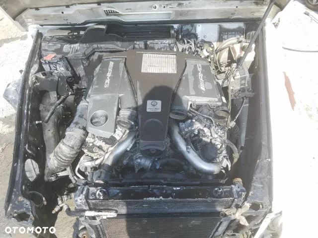 Mercedes-Benz Klasa G 63 AMG AMG SPEEDSHIFT 7G-TRONIC - 7