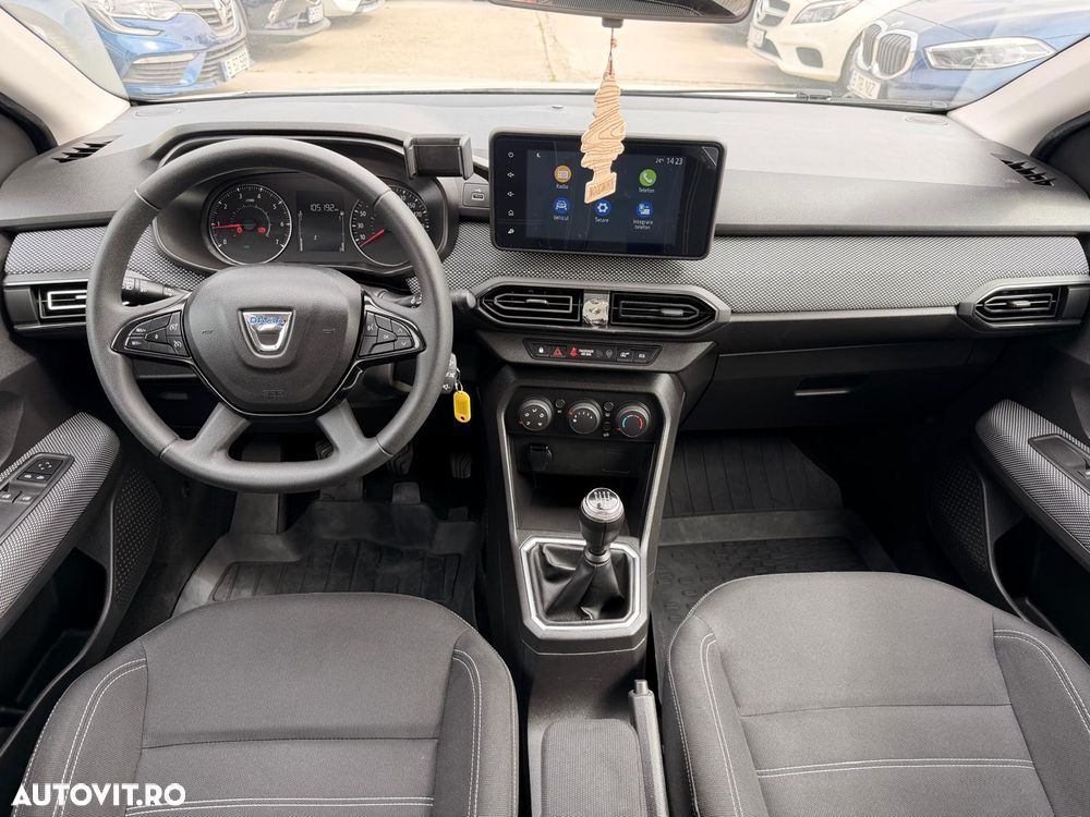 Dacia Logan TCe 90 MT5 Expression - 6