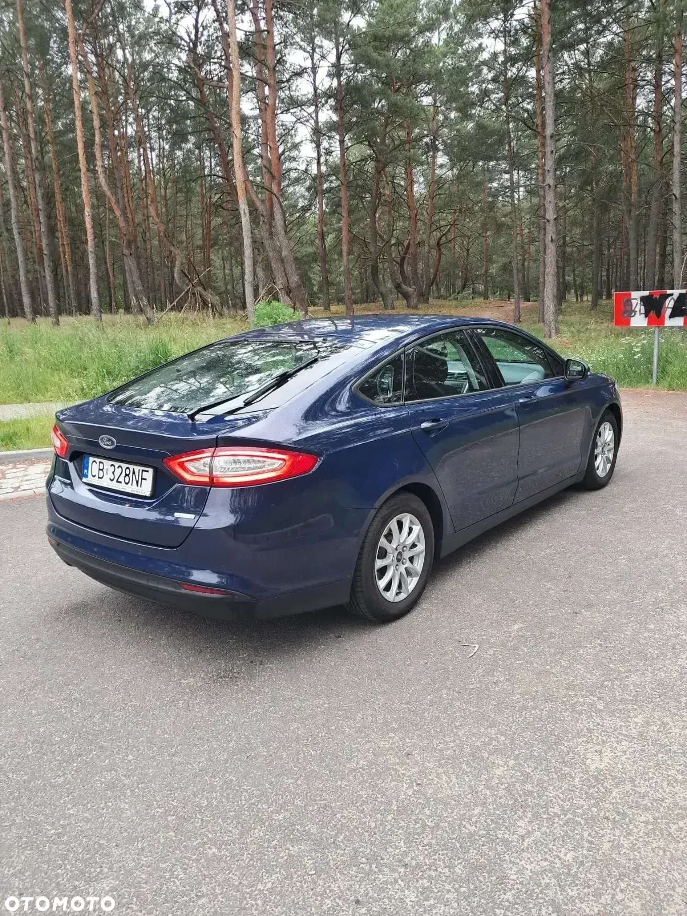 Ford Mondeo 1.5 EcoBoost Ambiente - 2