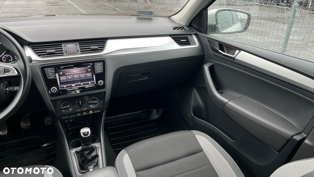Skoda RAPID 1.6 TDI DPF Ambition - 10