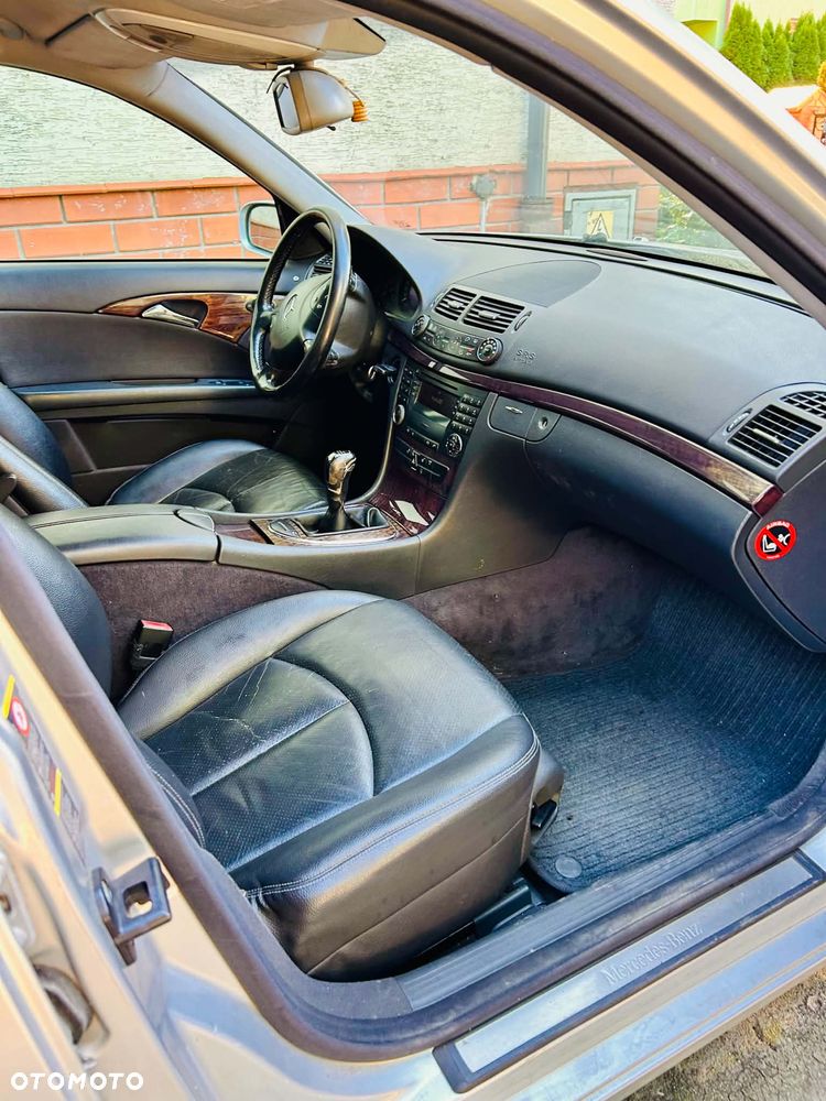 Mercedes-Benz Klasa E 200 CDI Elegance - 10