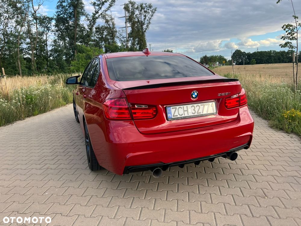 BMW Seria 3 328i Sport Line - 14