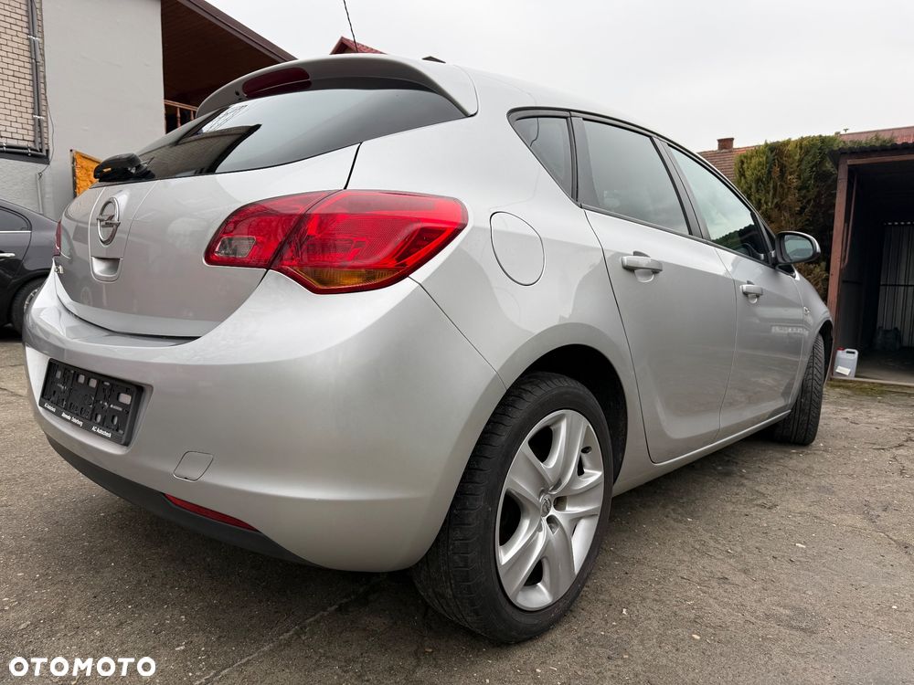 Opel Astra 1.6 Selection - 6