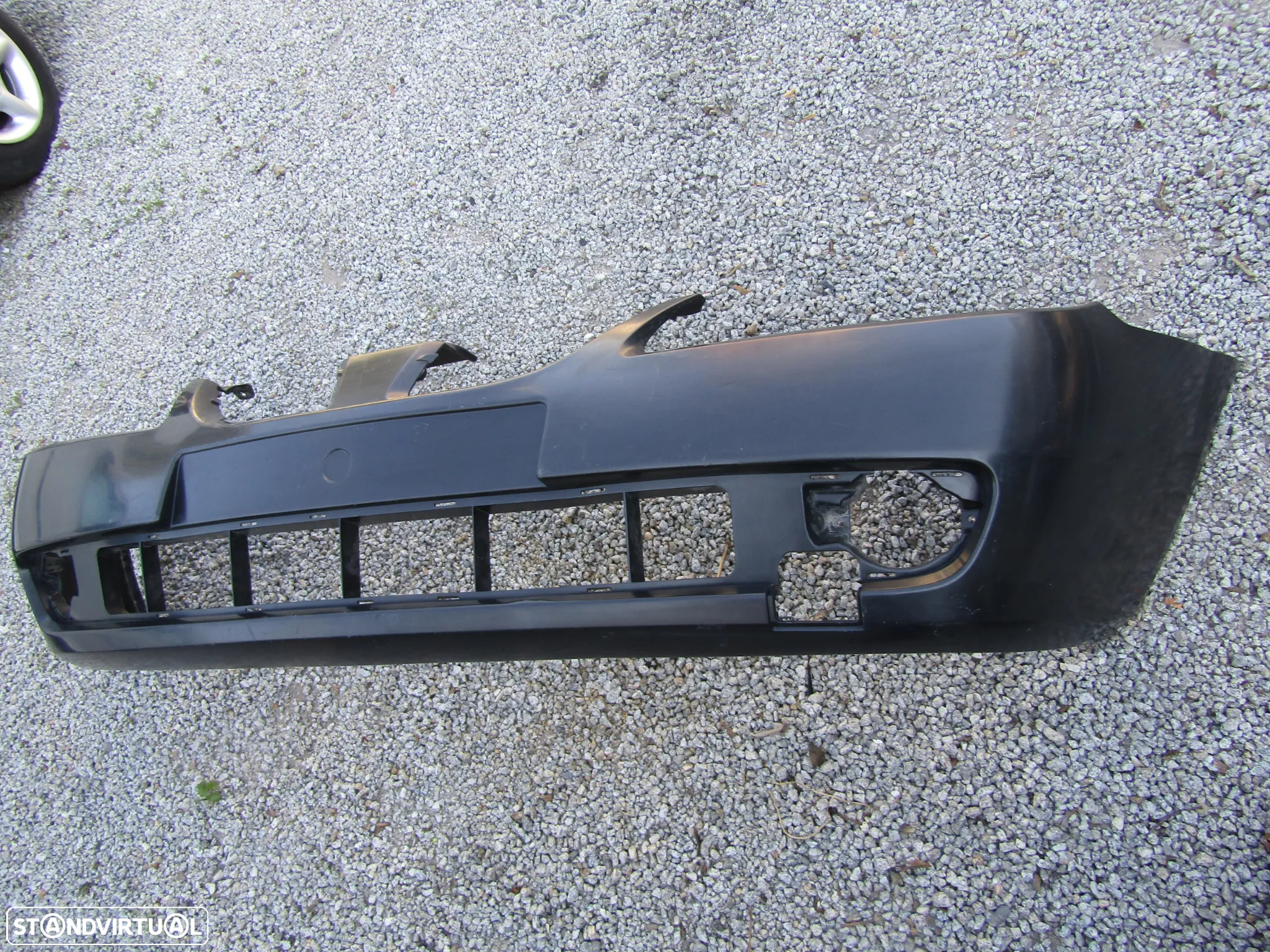Para-choques Nissan Almera N16 ano 2003 a 2006  (Original) - 5