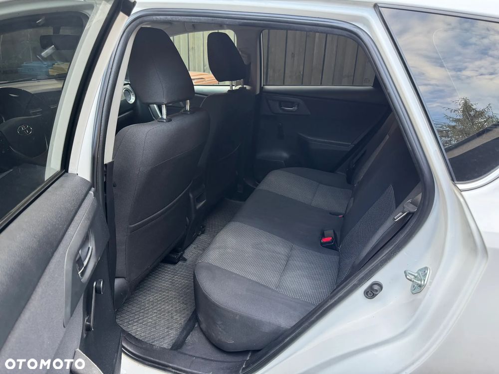 Toyota Auris 1.4 D-4D Active - 10