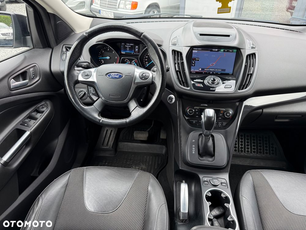 Ford Kuga - 25