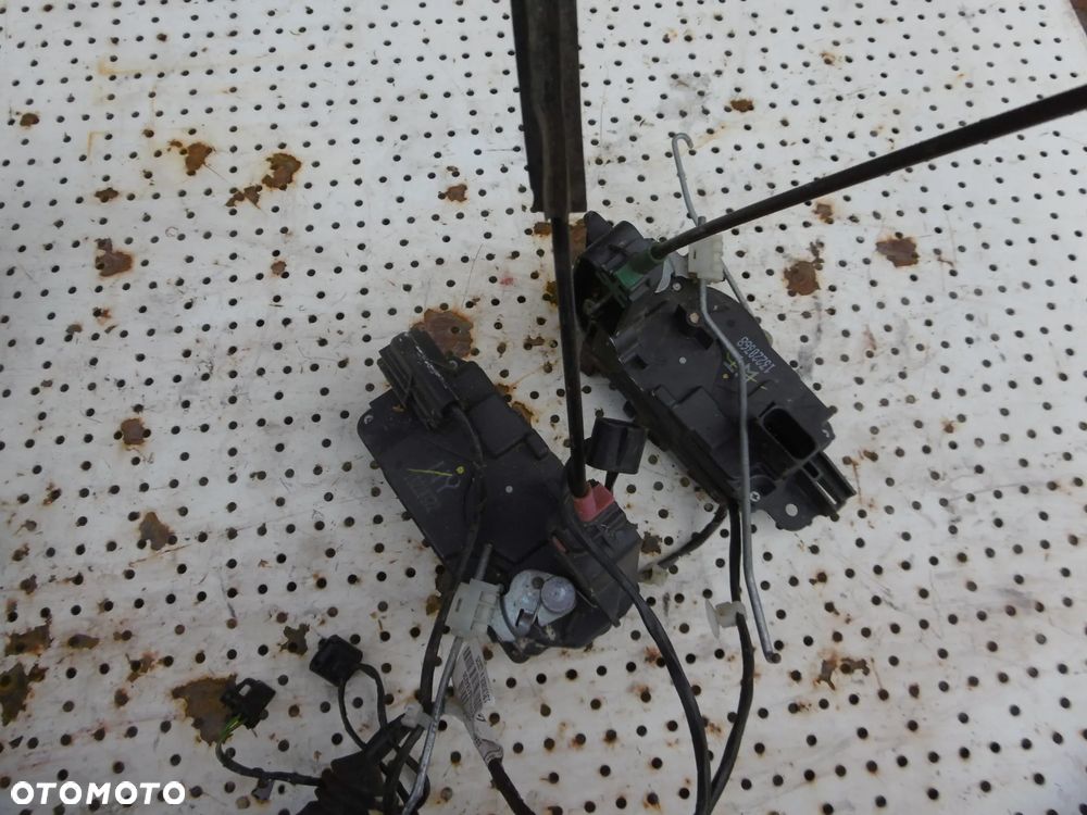 ZAMEK DRZWI ASTRA H - 1