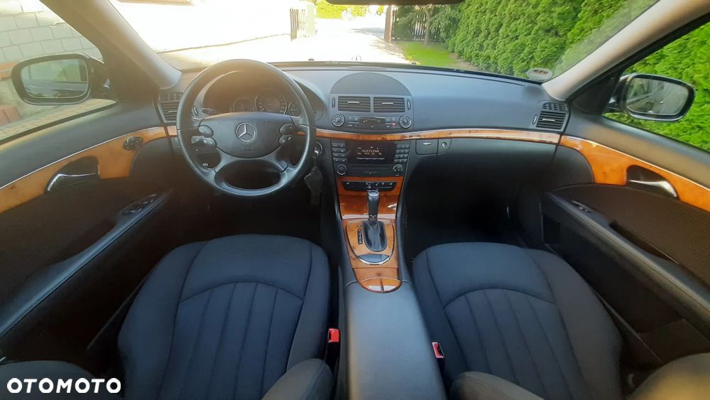 Mercedes-Benz Klasa E 200 T Kompressor Automatik Elegance - 19