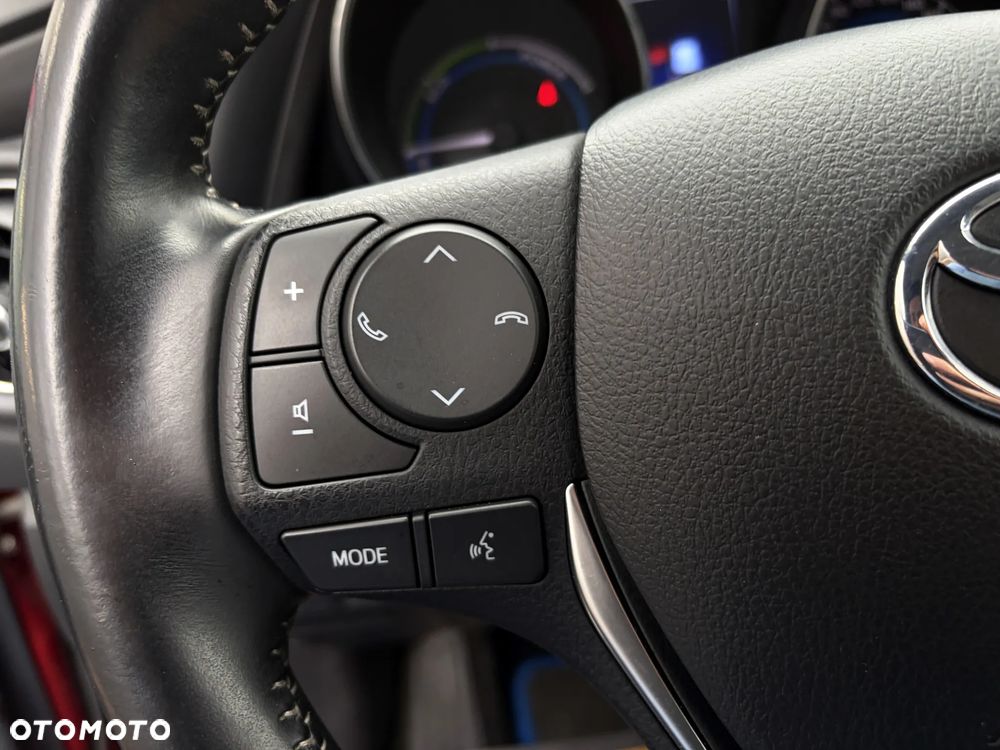 Toyota Auris Hybrid 135 Freestyle - 23