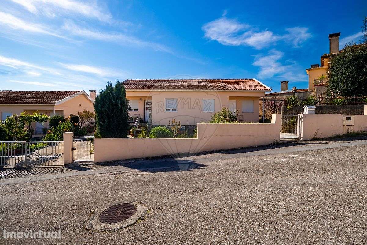 Moradia T2 para venda - Grande imagem: 2/24