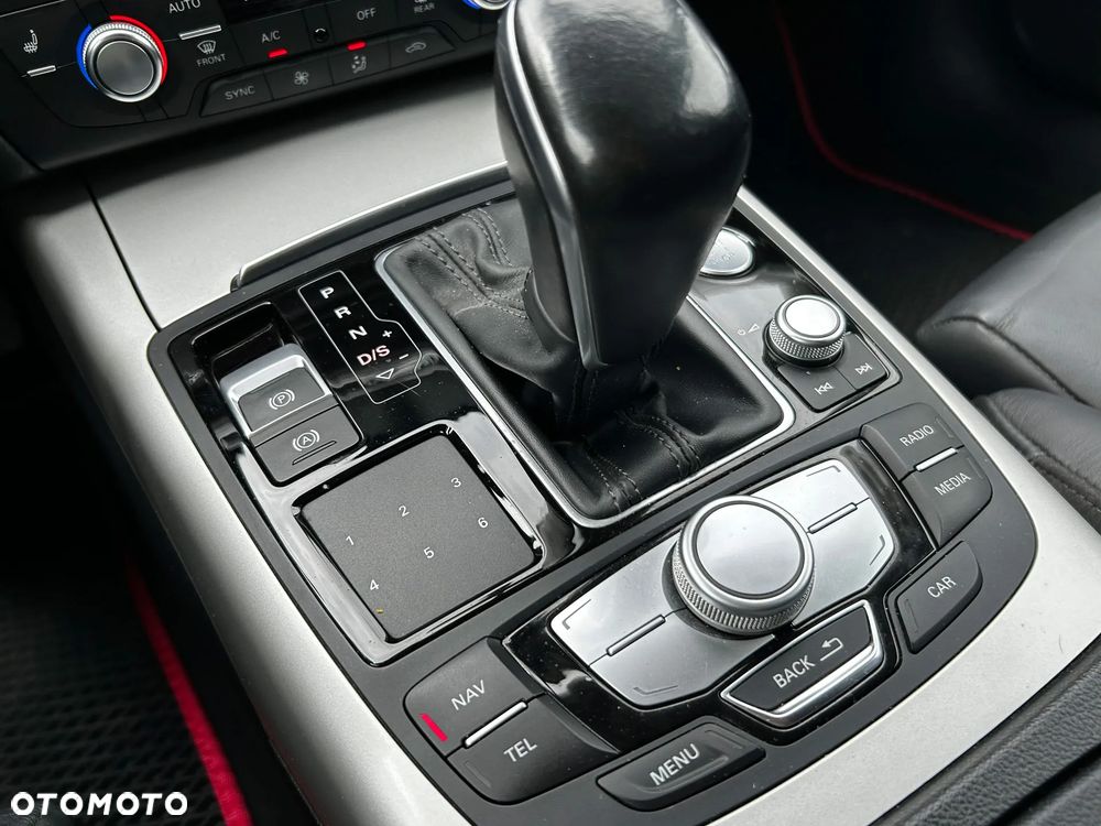 Audi A6 Avant 3.0 TDI S tronic - 16