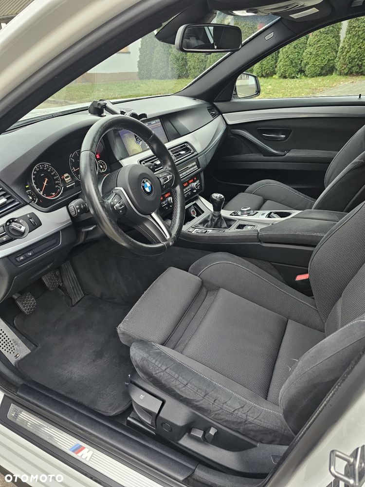 BMW Seria 5 - 12