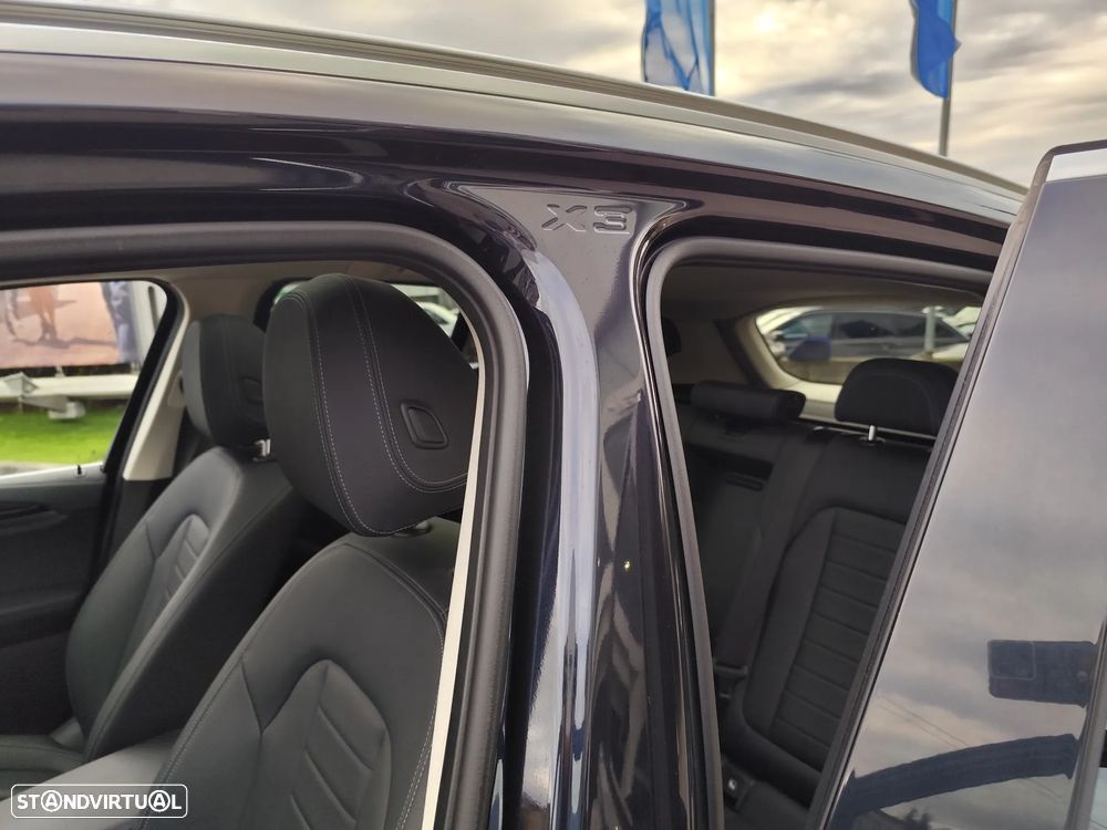 BMW iX3 Inspiring - 12