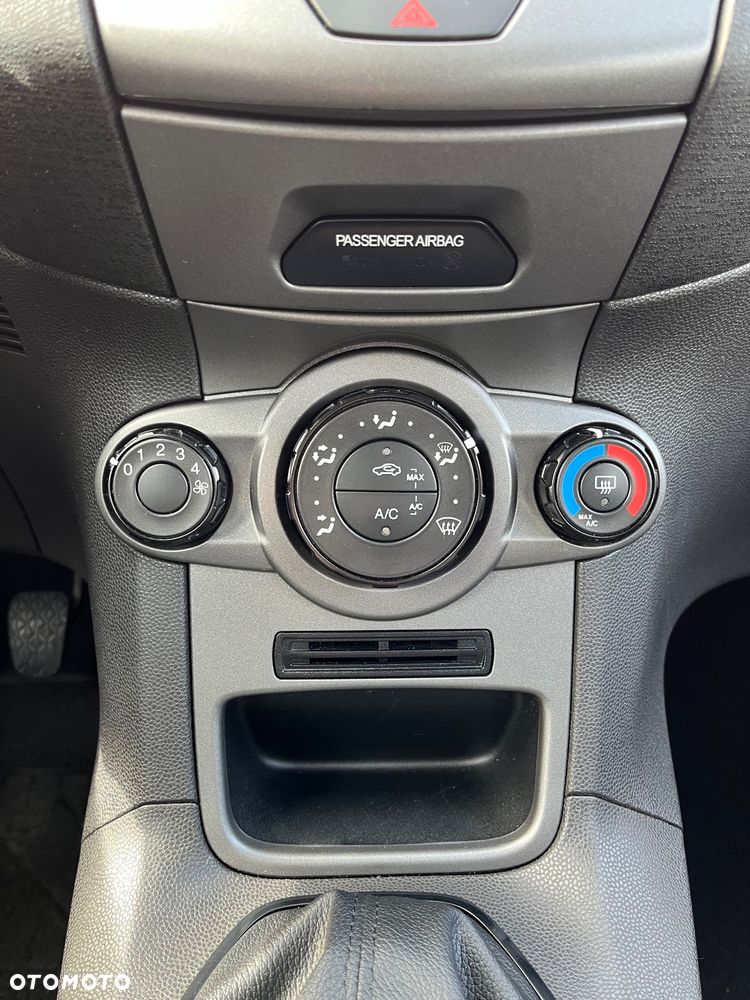 Ford Fiesta 1.25 Trend EU5 - 28