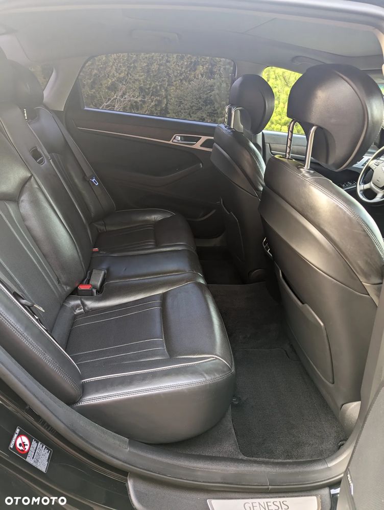 Genesis G80 - 13