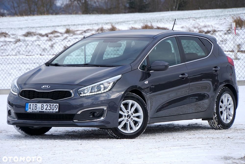 Kia Ceed 1.6 GDI Dream Team Edition - 2