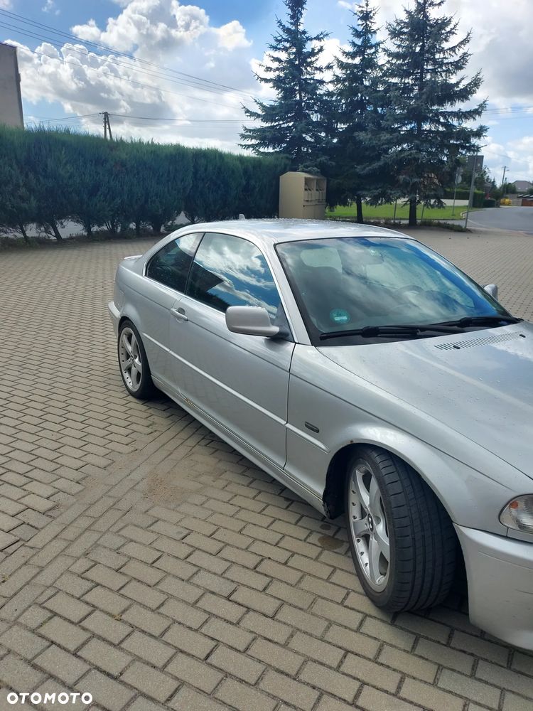 BMW Seria 3 325Ci - 25
