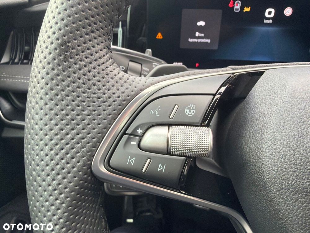 Skoda Superb 2.0 TSI Sportline DSG - 24