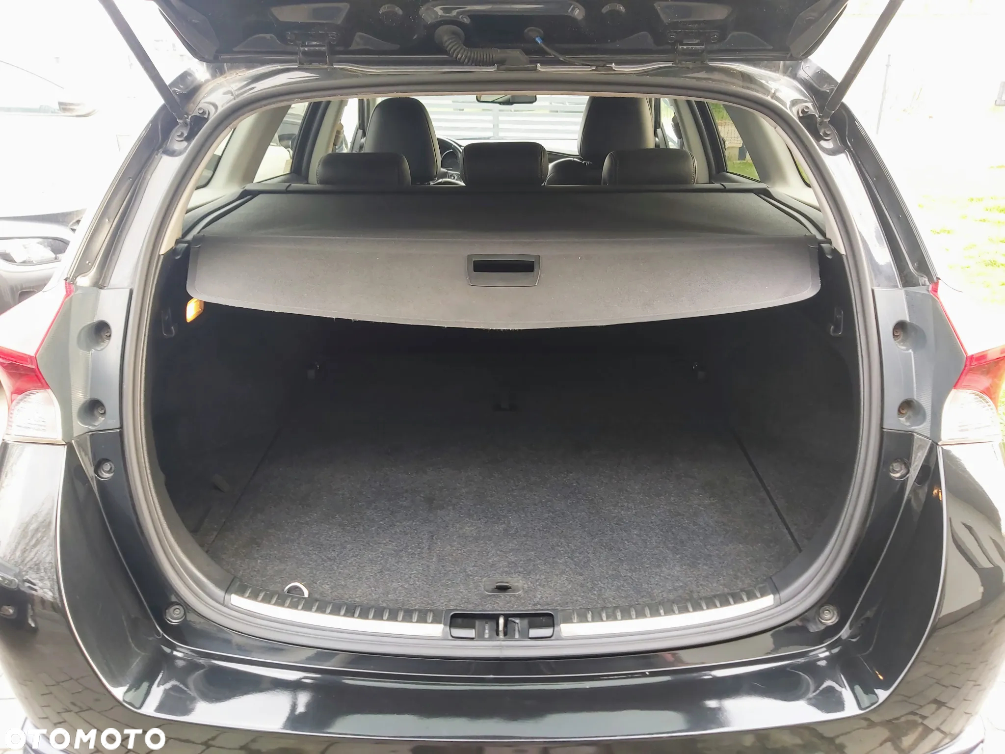 Toyota Auris 1.8 VVT-i Hybrid Automatik Executive - 22