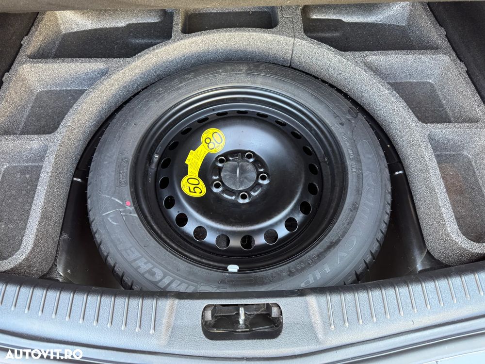 Ford Mondeo 2.0 TDCI Titanium - 38