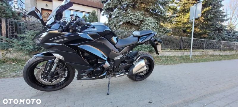 Kawasaki Ninja 1000 SX - 4