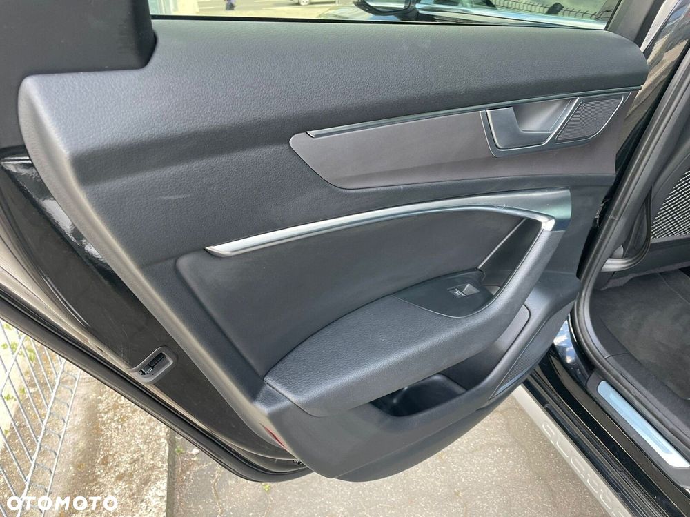 Audi A6 Allroad - 11