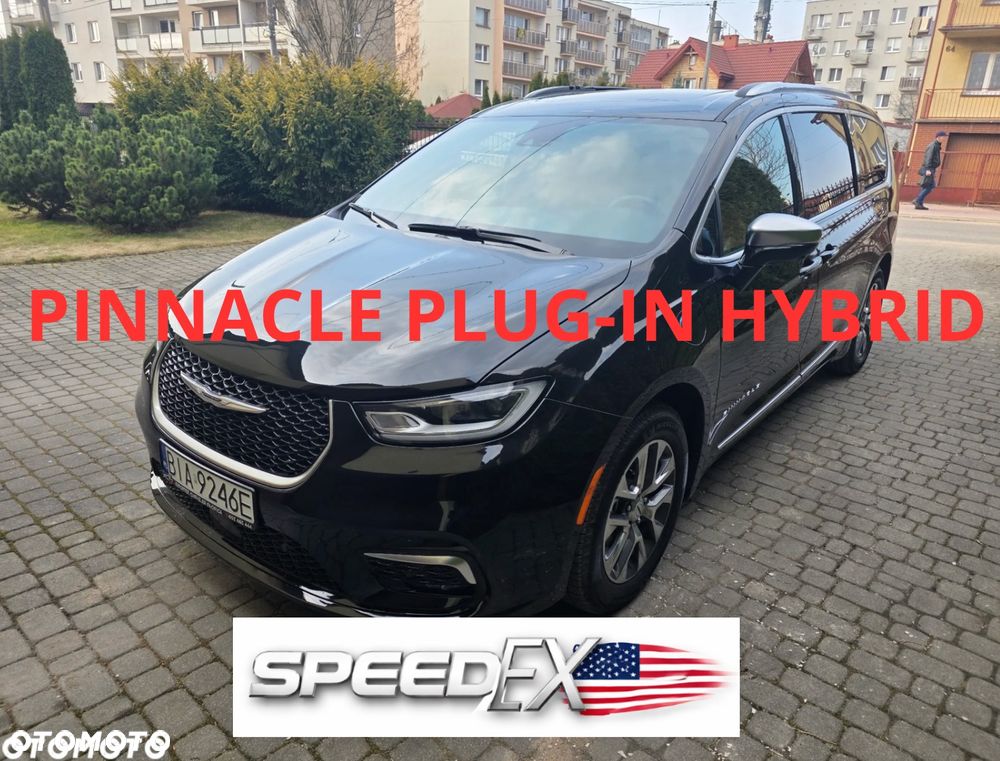 Chrysler Pacifica - 2