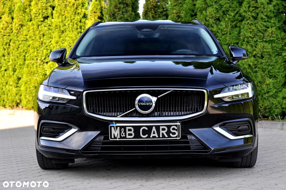 Volvo V60 B3 B DKG Momentum Pro - 13