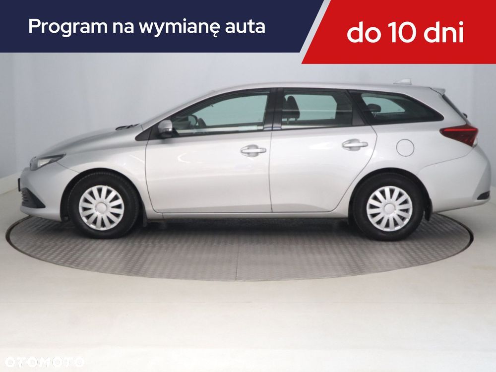 Toyota Auris - 4