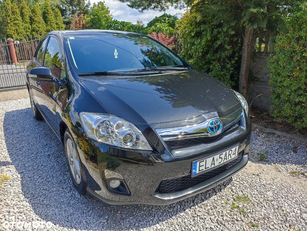 Toyota Auris 1.8 HSD Sol - 1