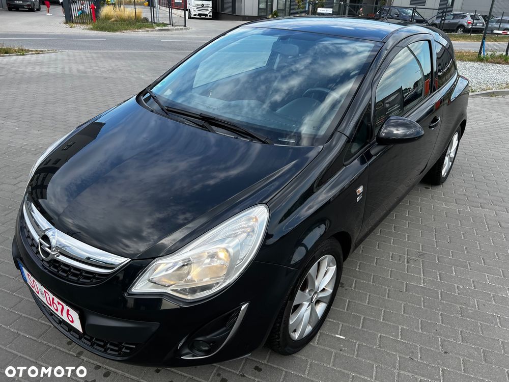 Opel Corsa 1.4 16V Cosmo - 15