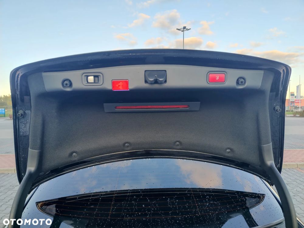 Mercedes-Benz Klasa E - 12