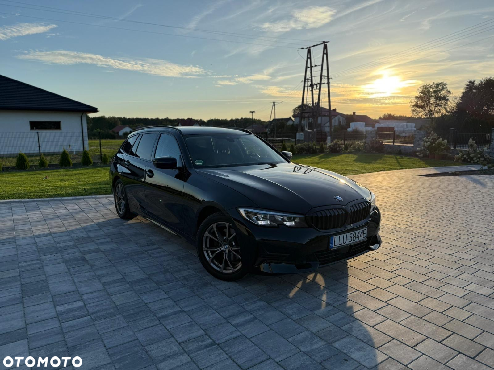 BMW Seria 3 320d Touring Sport Line - 2