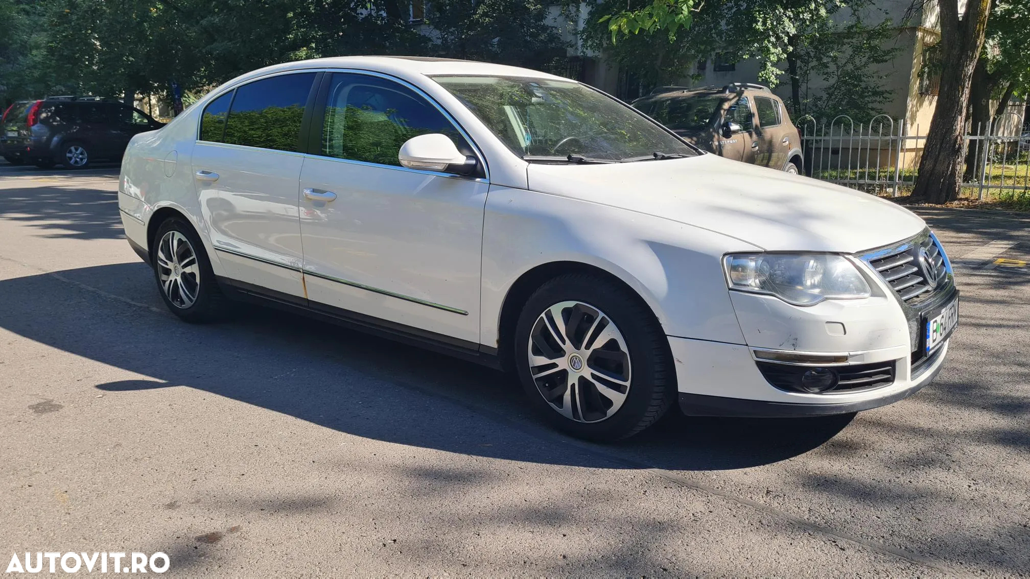 Volkswagen Passat 2.0TDI Highline DPF DSG - 4
