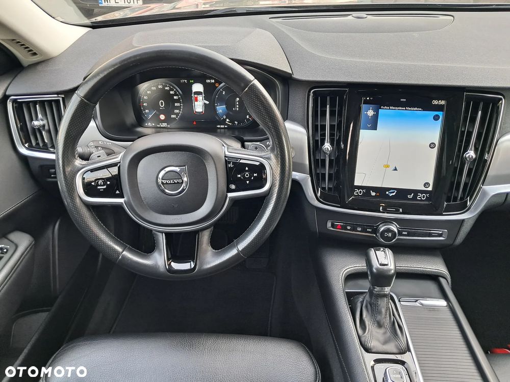 Volvo V90 D4 Geartronic Momentum - 14